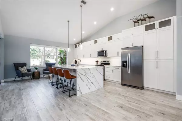 Naples, FL 34110,1511 Whispering Oaks CIR