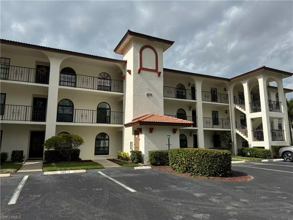 Naples, FL 34113,605 Augusta BLVD #14