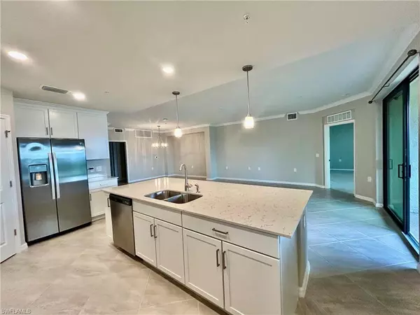 Naples, FL 34120,2361 Anguilla DR #102