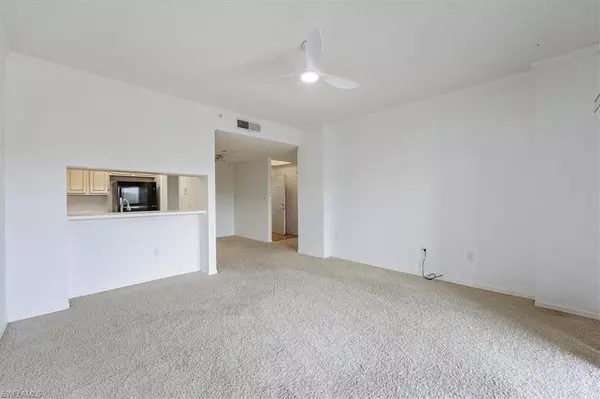 Naples, FL 34110,900 Arbor Lake DR #9-307