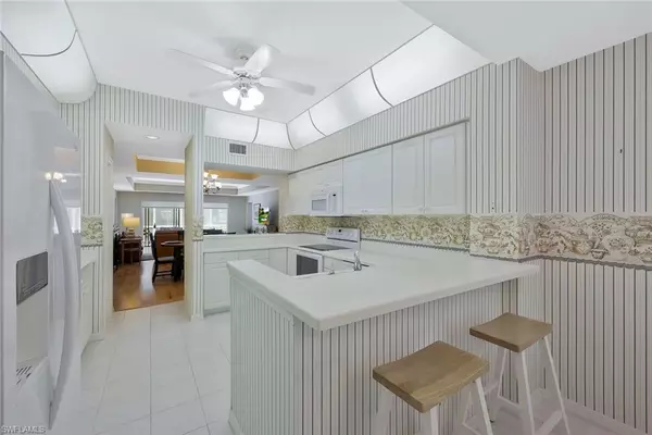 Naples, FL 34119,180 Via Perignon #101