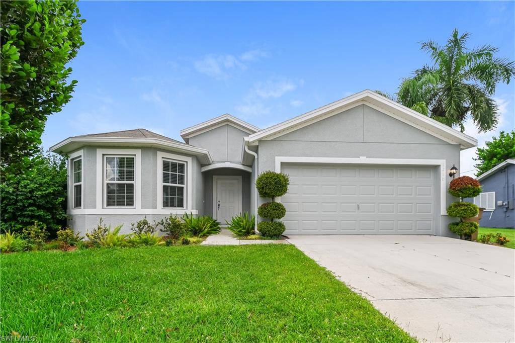 1210 SE 33rd TER, Cape Coral, FL 33904