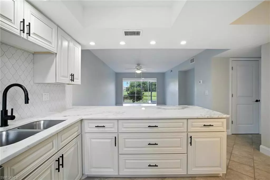 Fort Myers, FL 33908,16001 Dublin CIR #103