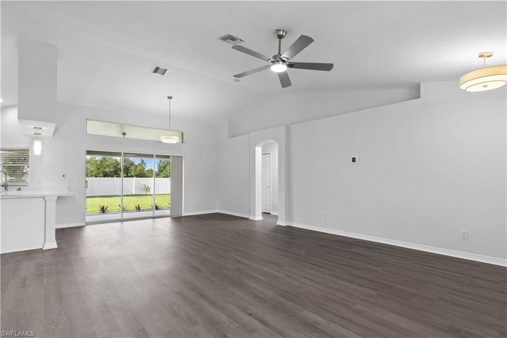 Lehigh Acres, FL 33976,4203 11th ST SW