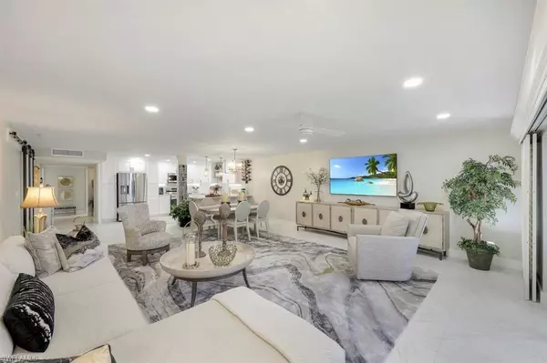 Naples, FL 34103,3333 Gulf Shore BLVD N #103