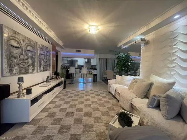 Fort Myers, FL 33919,5319 Summerlin RD #1914