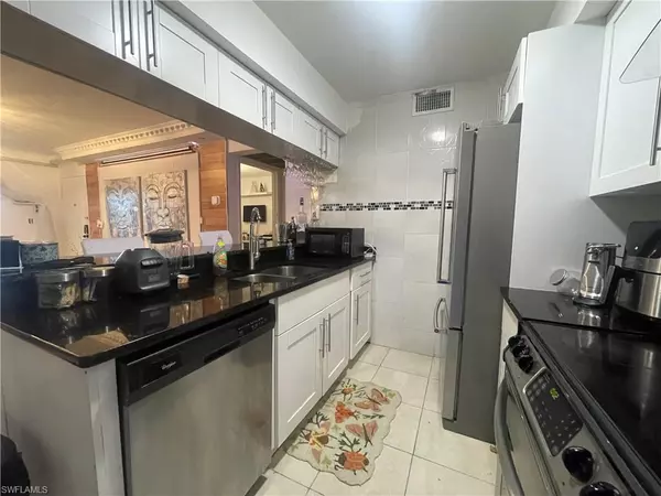 Fort Myers, FL 33919,5319 Summerlin RD #1914