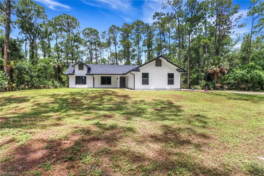 431 1st ST NW, Naples, FL 34120
