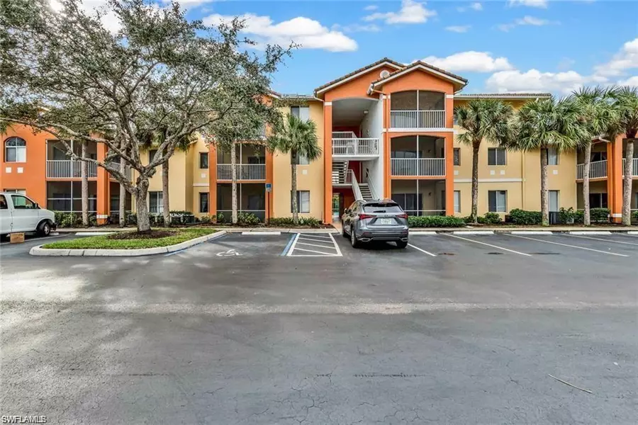 6360 Aragon WAY #105, Fort Myers, FL 33966