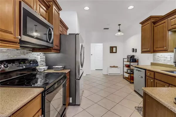 Estero, FL 33928,20304 Larino LOOP