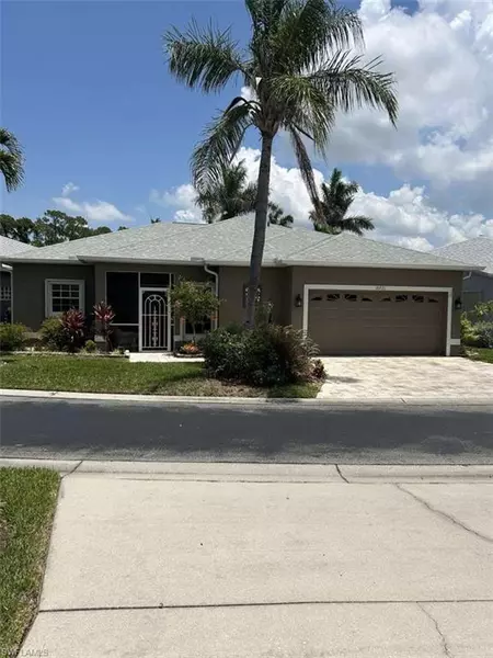 10721 Parrot Cove CIR, Estero, FL 33928