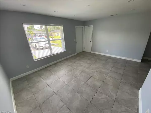 North Fort Myers, FL 33917,4202 Pine Drop LN #4200