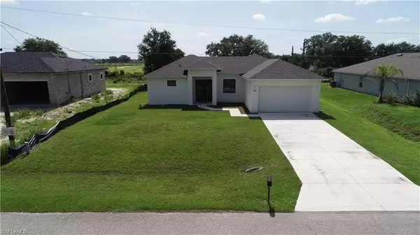 Lehigh Acres, FL 33974,343 Rawlings AVE