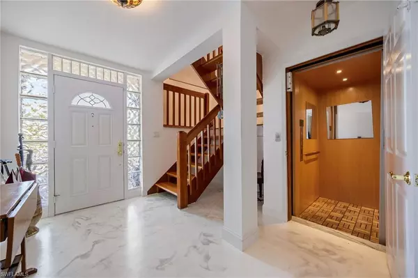 Fort Myers Beach, FL 33931,17911 Grey Heron CT