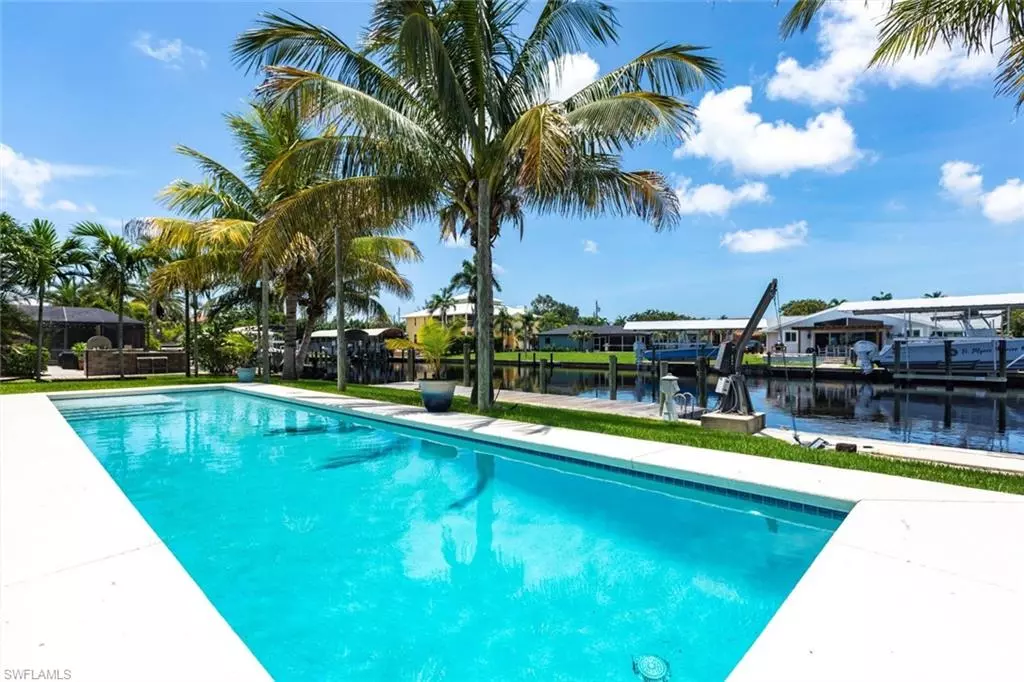 Fort Myers, FL 33919,130 Placid DR