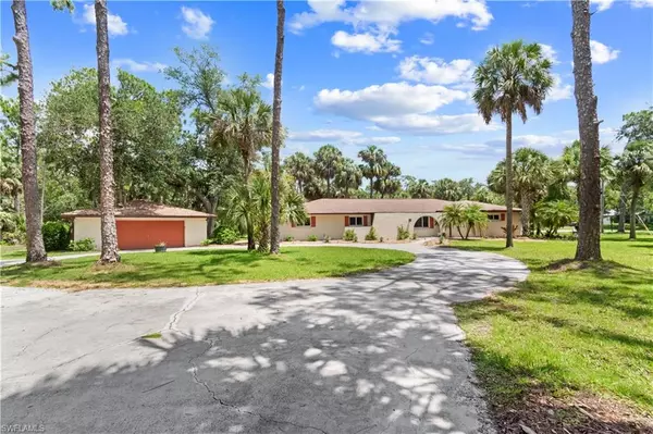 18381 Panther Trail LN, North Fort Myers, FL 33917