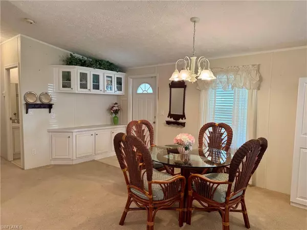 Fort Myers, FL 33905,130 Granada ST