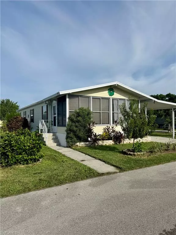 Fort Myers, FL 33905,130 Granada ST