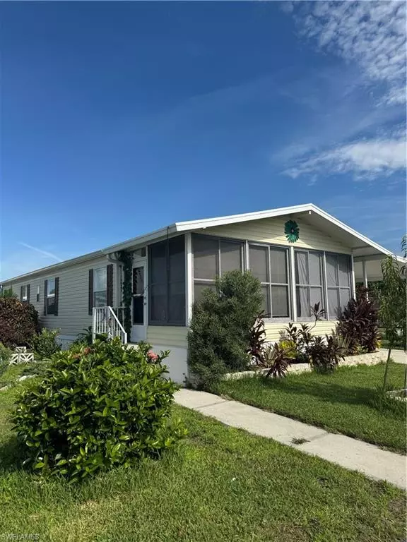 Fort Myers, FL 33905,130 Granada ST