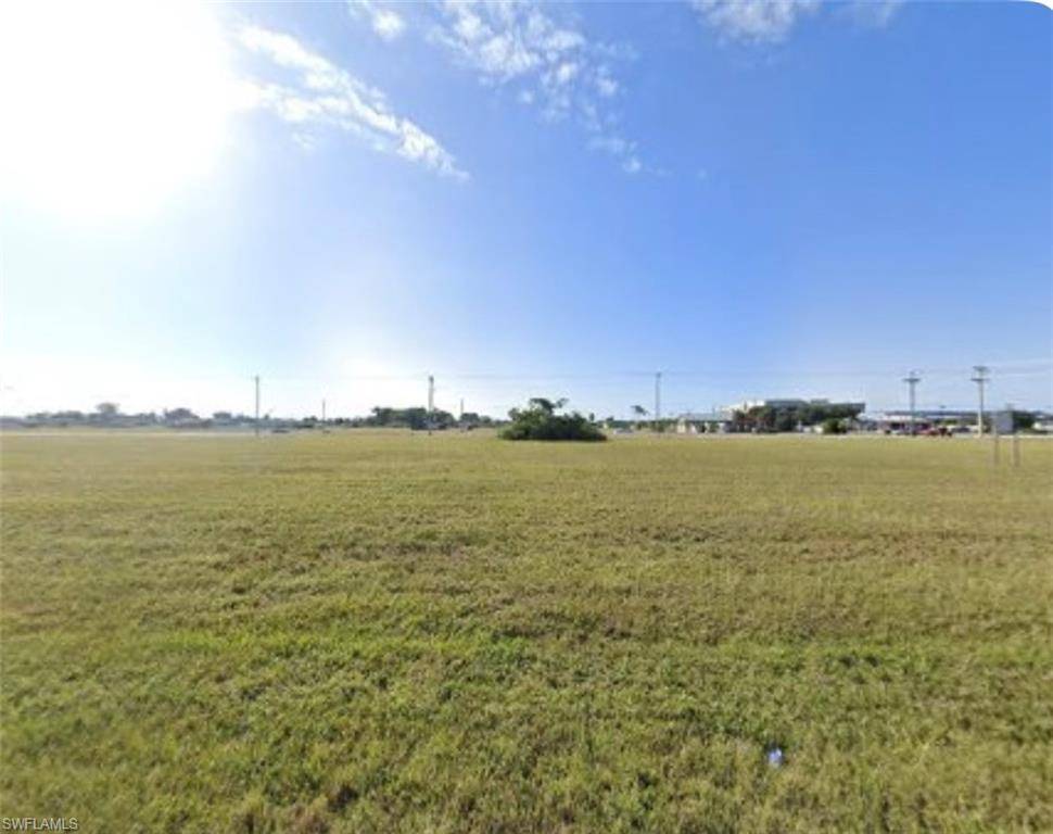 1627 NE 16th TER, Cape Coral, FL 33909