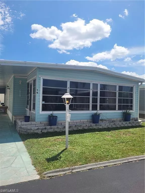 Naples, FL 34104,74 Palos DR #74