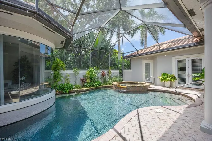8800 Muirfield DR, Naples, FL 34109