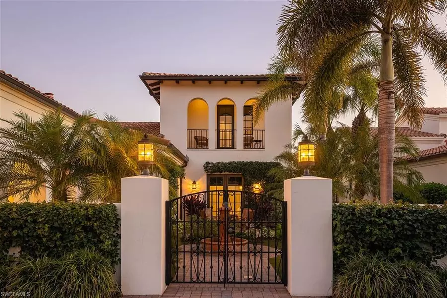 16730 Stella CT, Naples, FL 34110