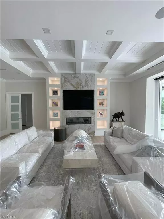 Naples, FL 34103,3190 Crayton RD