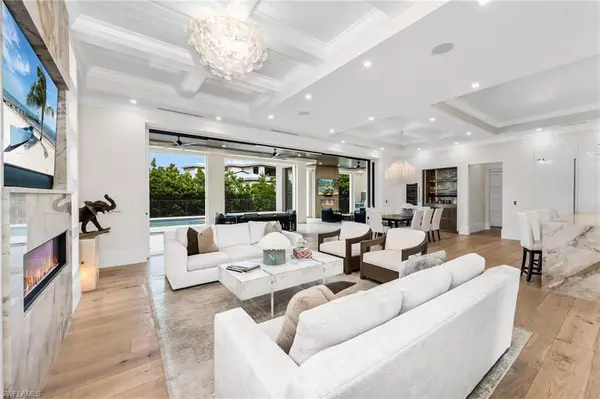 Naples, FL 34103,3190 Crayton RD