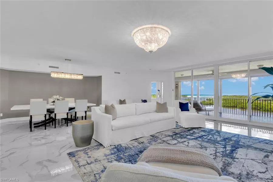 435 Dockside DR #B702, Naples, FL 34110