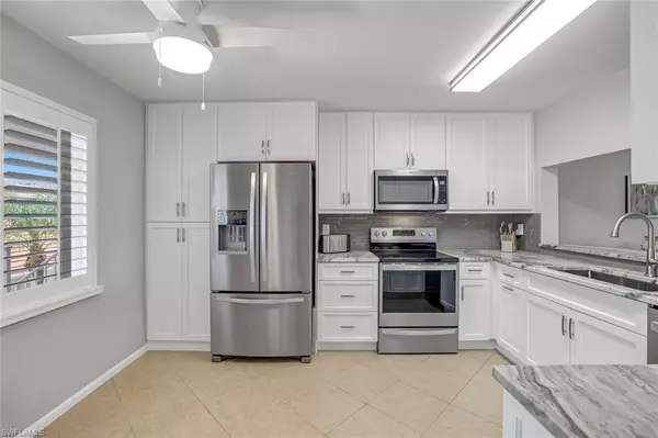 Naples, FL 34104,6860 Dennis CIR #K204