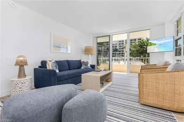 Marco Island, FL 34145,440 Seaview CT #111
