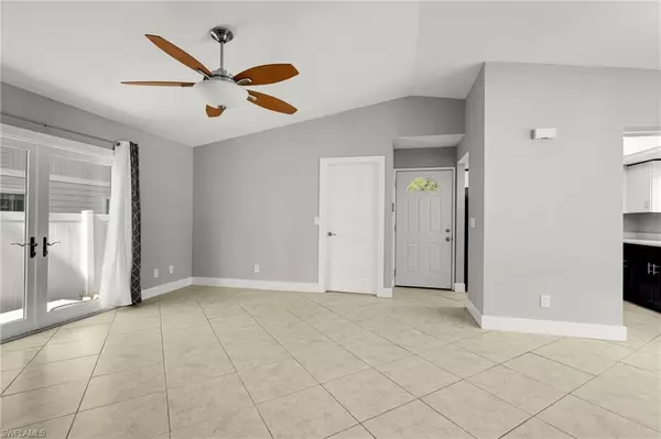 Bonita Springs, FL 34135,27601 Pullen AVE