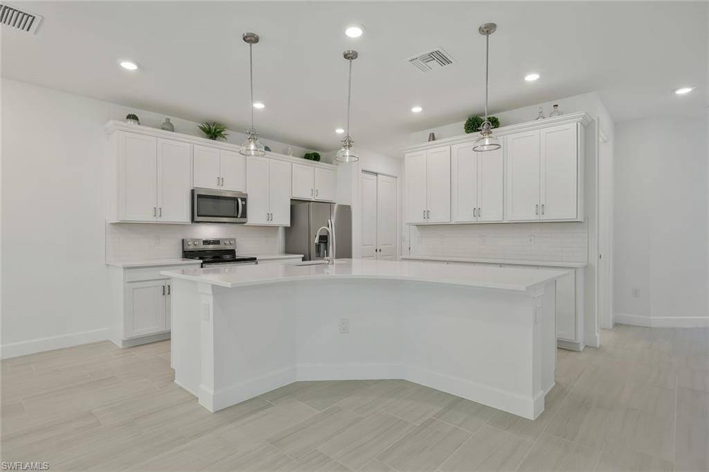 Naples, FL 34119,4184 Sonoma Oaks CIR