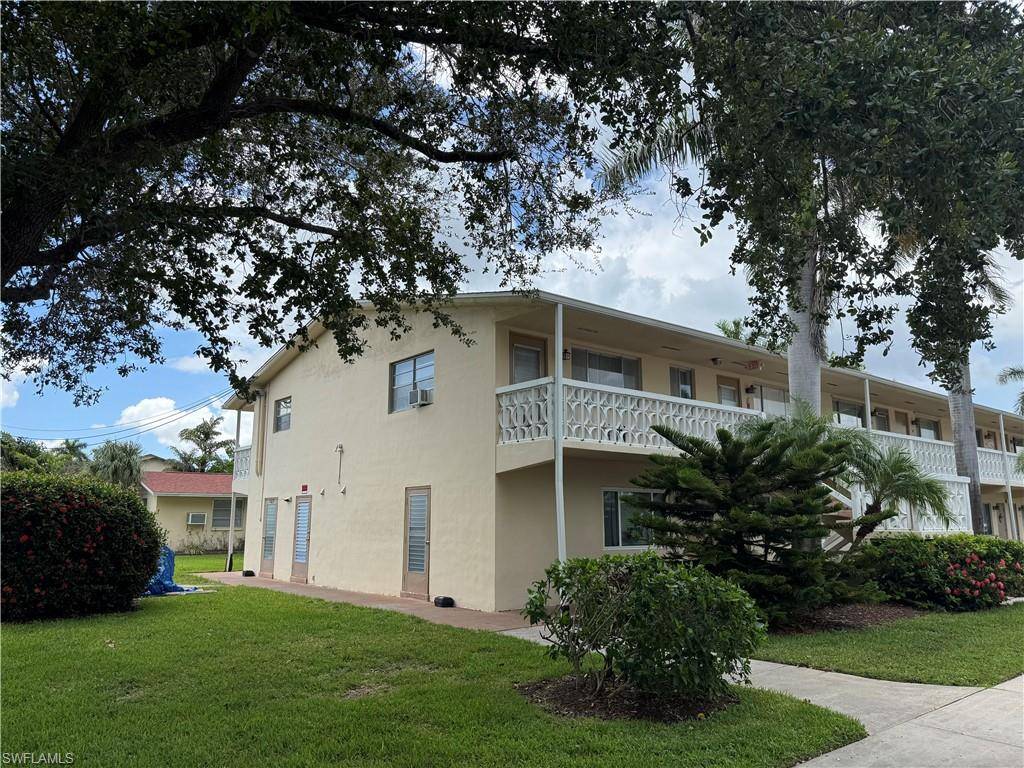 13150 Kings Point DR #11C, Fort Myers, FL 33919
