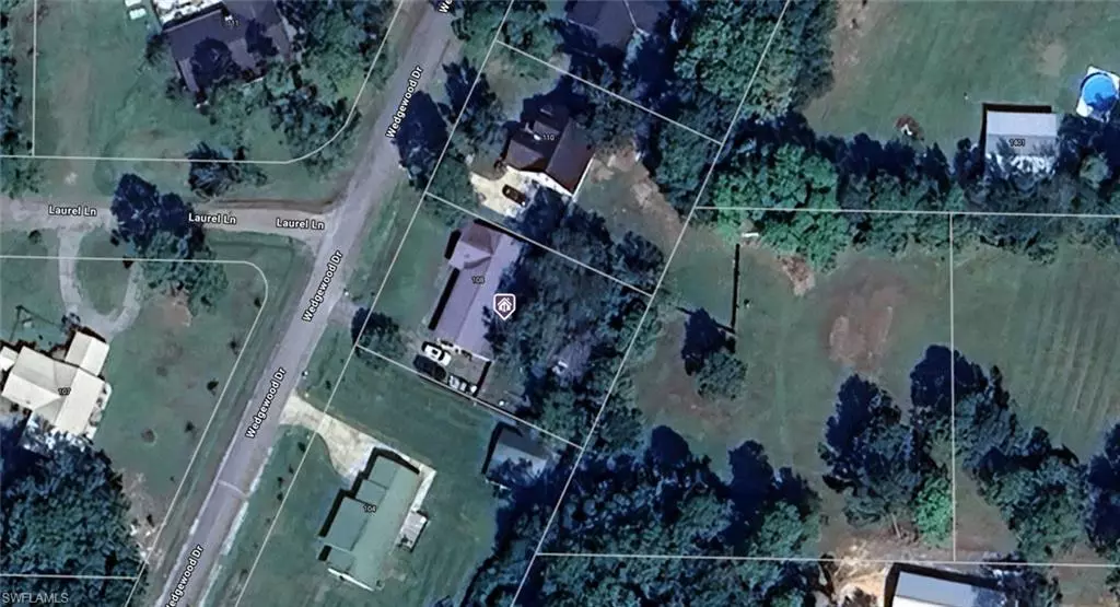 108 Wedgewood DR, Bonifay, FL 32425