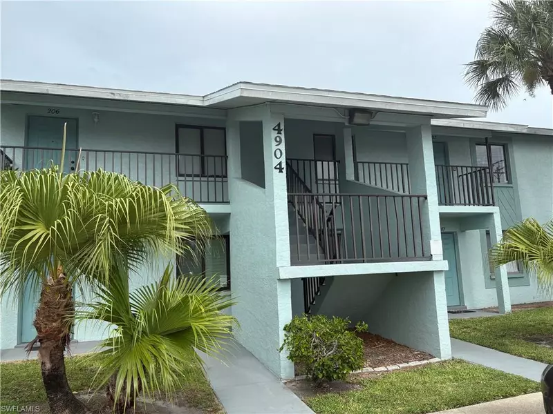 4904 Vincennes CT #207, Cape Coral, FL 33904