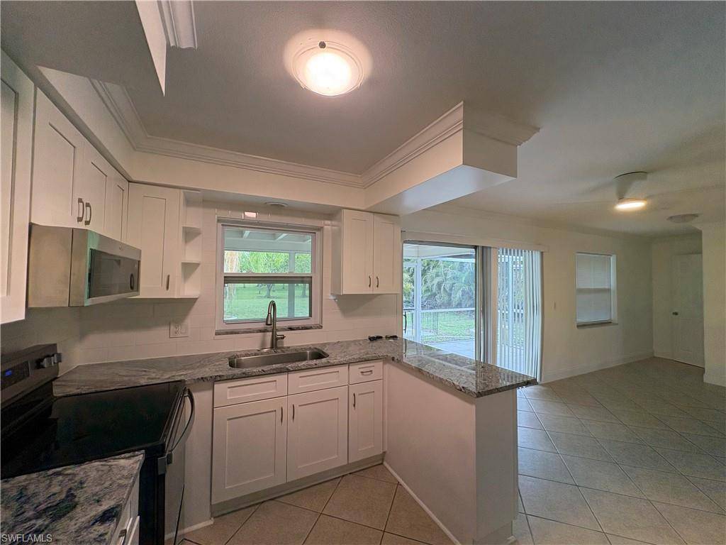 Cape Coral, FL 33914,5604 SW 1st CT