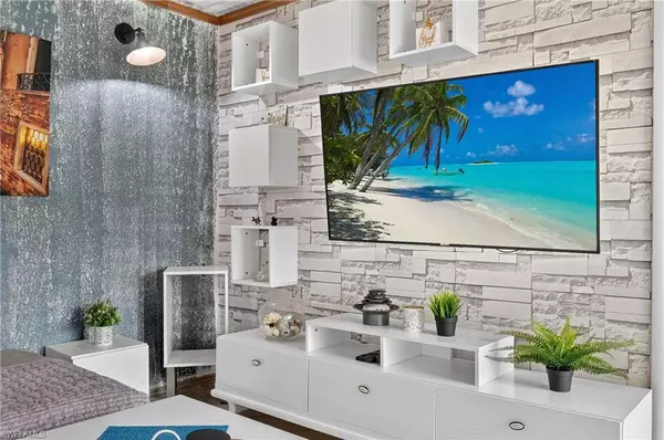 Naples, FL 34112,3635 Boca Ciega DR #201