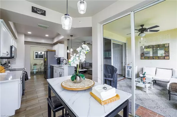 Naples, FL 34105,1405 Tiffany LN N #1402