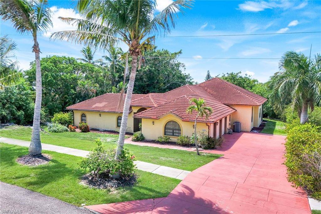 1841 Olds CT, Marco Island, FL 34145