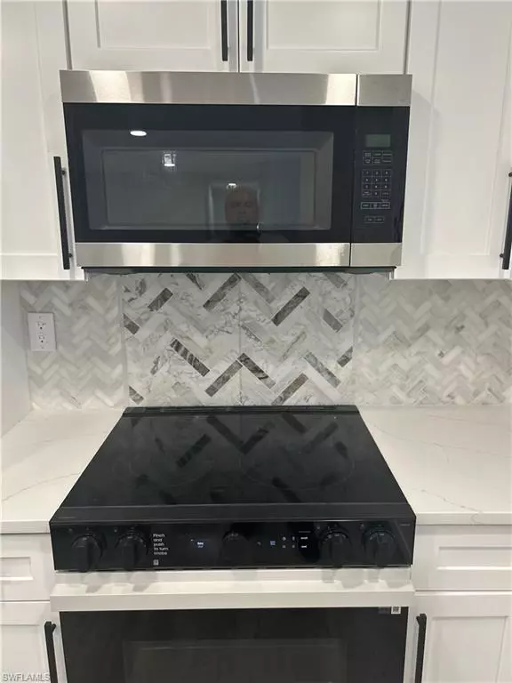 Fort Myers, FL 33905,319 Arlington AVE