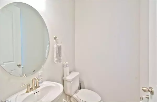 Naples, FL 34112,4558 Arboretum CIR #103