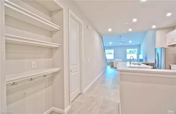 Naples, FL 34112,4558 Arboretum CIR #103