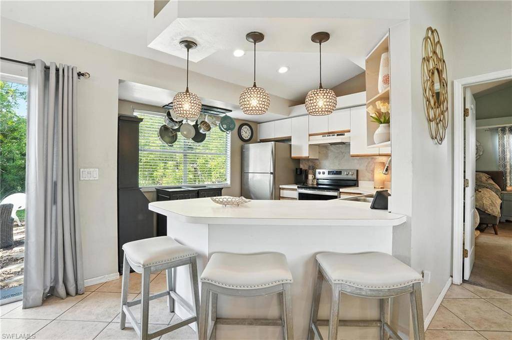 Naples, FL 34116,5242 17th PL SW