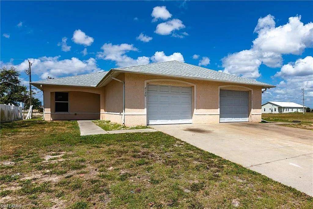 2130 NE 8th PL, Cape Coral, FL 33909