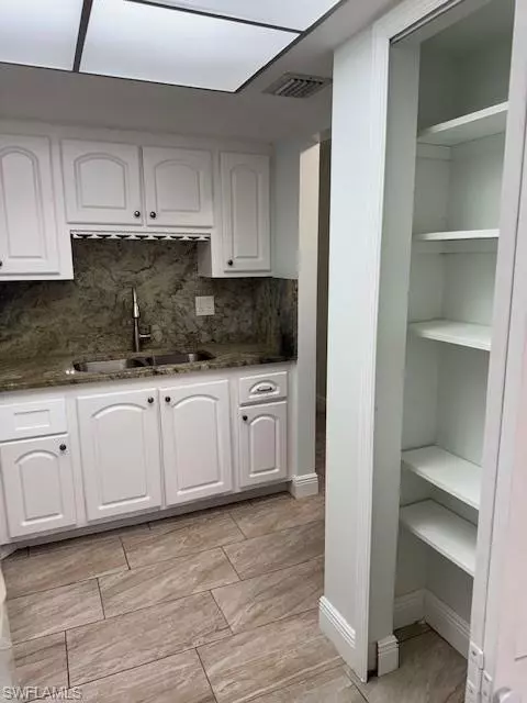 Fort Myers, FL 33901,3704 Broadway #305