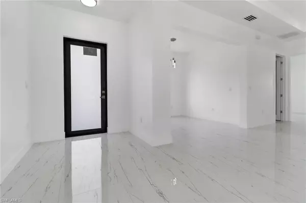 Lehigh Acres, FL 33976,2911 28th ST SW