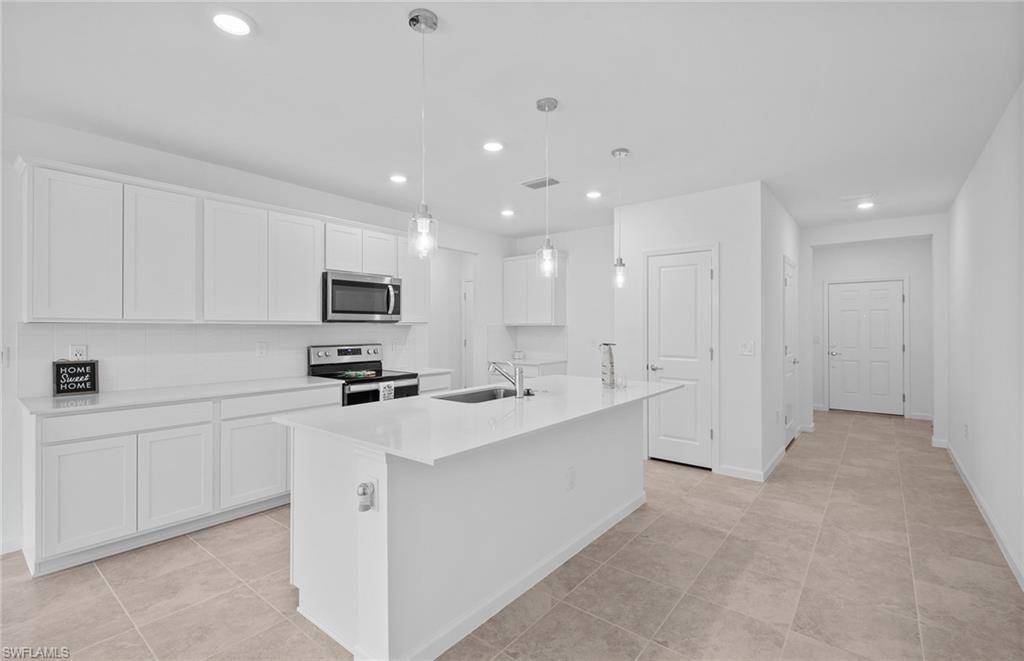 Cape Coral, FL 33909,1643 Lake Jessup CIR