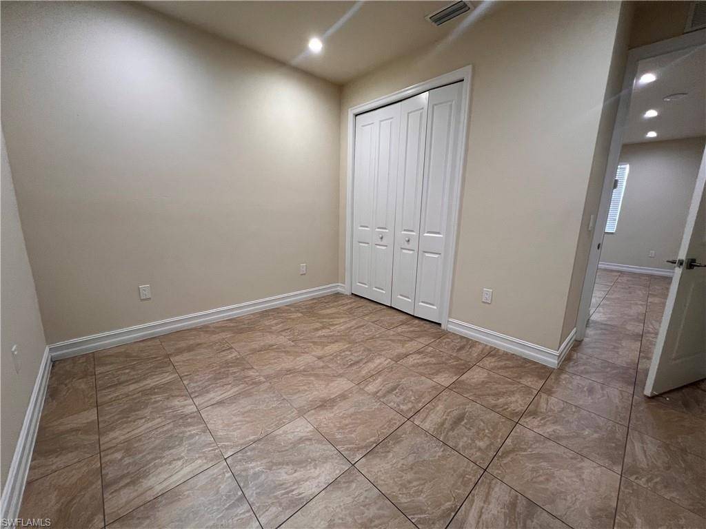 Naples, FL 34116,5301 Coronado PKWY #102 B